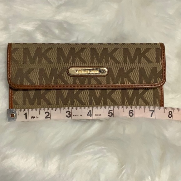 👜Vintage MICHAEL KORS monogram canvas wallet👛 - Picture 15 of 16